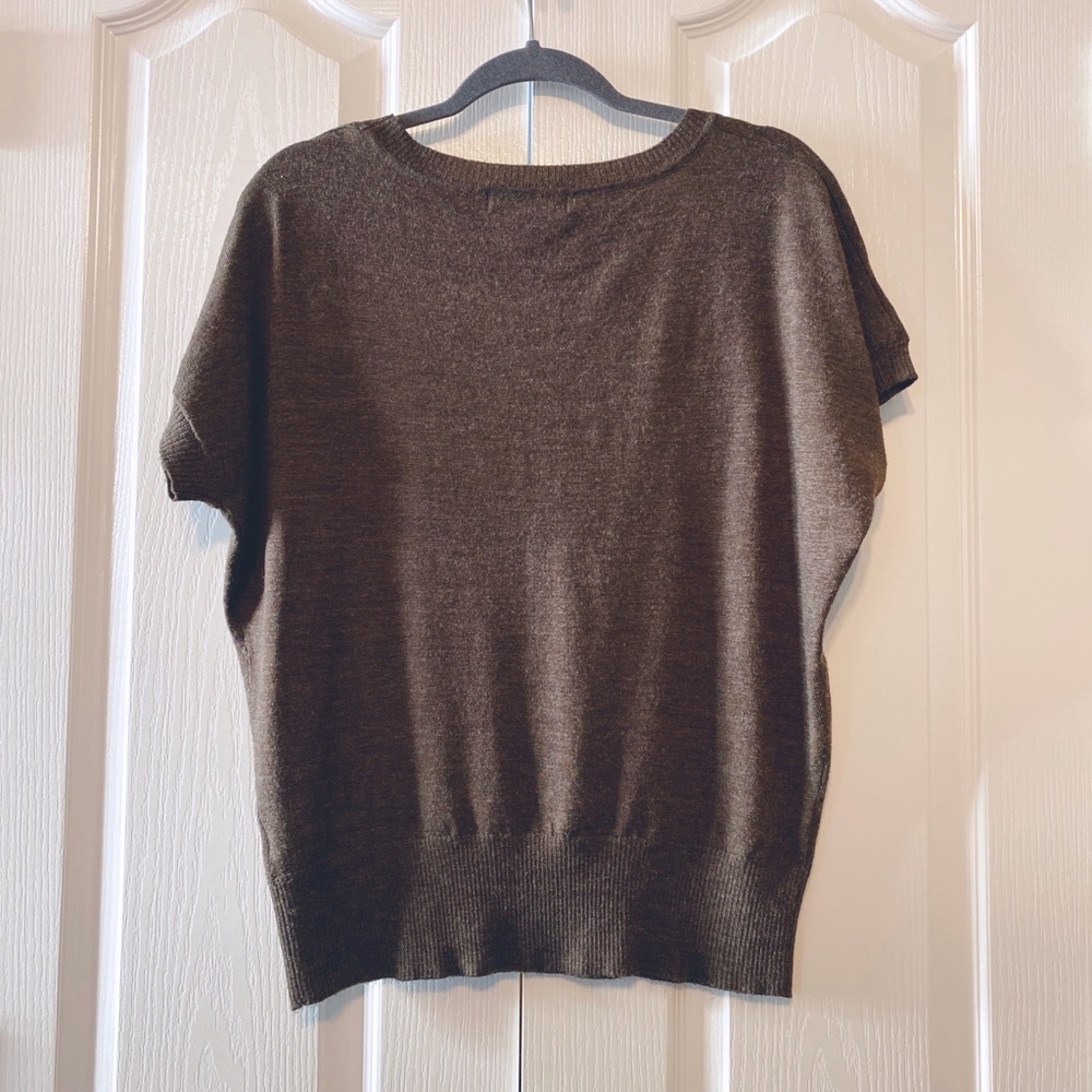 Woman’s brown Blouse Cats and bow size Large - Picture 2 of 10